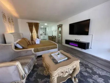 Bay Bliss: Luxurious Comfort with Stunning Views Отели рядом с достопримечательностью «Мишен Бич»