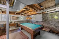 Vintage & Modern Lodge-Lake Winnipesaukee Water Access w/ Boat Slip, Dog Welcome - WiFi