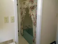 Private Charming Small Apartment