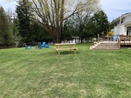 NEW Boardman River House with a Hot Tub