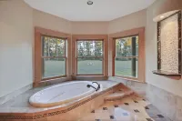 The Wildflower Ranch Log Cabin - HOT TUB - Generator