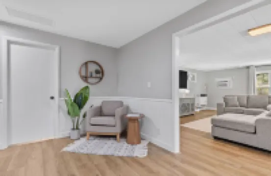 3 Bedroom Edgebrook Ranch Escape