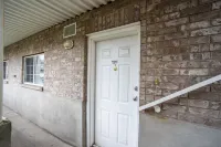 The Cozy Farmhouse Condo