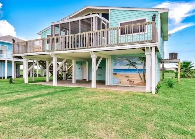 Time well wasted...A relaxing and family friendly beach home