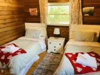 Bean’s Place - Adorable ridge top cabin five miles from Ohio University!