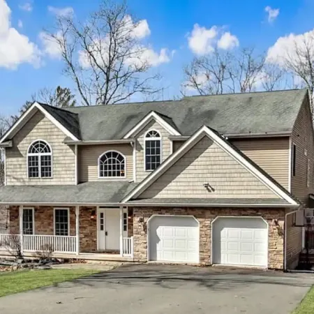 Pocono Lackawaxen Masthope Lakefront Game Room Community Pool Ski Big Bear