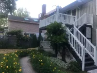 Two bedroom Mid Century Modern apartment in Downtown Hallowell Hotels in Hallowell