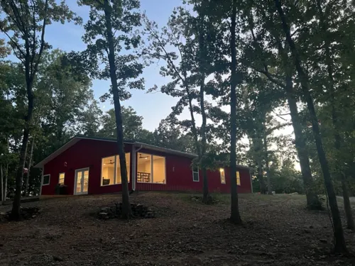 Shawnee Bend Lake of the Ozarks Shome, Quiet! Fisherman room for trailer parking Hotels in Camden County