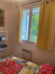 Small Detached House with Fenced Garden Area! All in Comfort!