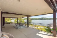 Lavish Lake Getaway W/18 Views+ Boat Dock