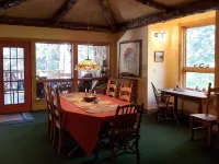 Majestic Mountain Cabin Retreat. Ski in ski out. Sleeps 14