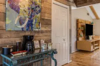 Charming Home in West Asheville - Hot tub/Deck/Firepit/Fenced Yard