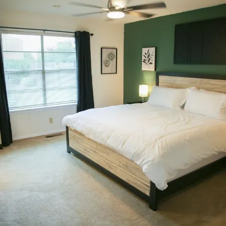 Broken Arrow Home -Cozy Design, Family Friendly
