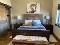 Riverfront Barndominium close to Utah National Parks