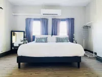 Suite Home Indiana #3 | KING 1BD/1BA Apartment Hotels near ALDI