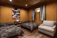 THE LUXURY LODGE - SKI, RIDE, GOLF, BIKE, HIKE Hotel dekat Hunter Mountain