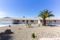 This Home Sleeps 20-26 People Comfortably with Pool and Lots of Extra Amenities Hotels near T-Mobile