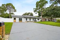Luxury Oasis w/ Private Pool - 5-Minutes to Beach