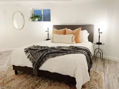 Geo Dome - Unique Urban Getaway – one of a kind!