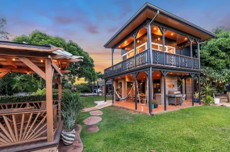 Modern ocean view suite walking distance to the coolest beach town in Maui Отели рядом с достопримечательностью «Paia»