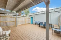 Island Pride Coastal Condo - Steps to the Beach!