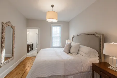 Sycamore Downtown Vista Отели рядом с достопримечательностью «Annex 24 Gallery»