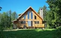 Schoodic Escape– NEW FOR 2023 -Whole house generator and FAST Starlink internet!