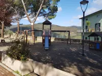 Beautiful stone house in Tuscany with terrace and balcony. Hotels in Gavorrano