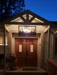 3-bedroom cabin near Santa's Village-13 minutes from Snow Valley Mountain Resort Hotel dekat Pali Adventures