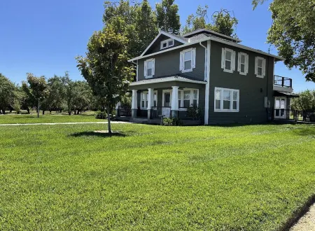 ENTIRE BEAUTIFUL REMODEL COUNTRY RANCH HOUSE