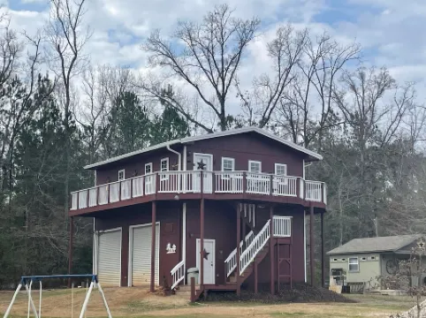 Cedar Cabin in the Woods - Longview, Tx