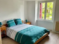 3 Bedroom Private Vacation Home in Morlaix 莫爾萊住宿飯店