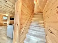 Charming 2 Bedroom Private Cabin Near Bangor