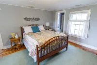 South River Guest House