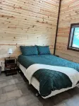 Farm Stay Close to I-90 and Sioux Falls. Hunting dogs allowed for extra fee Hotel a 
