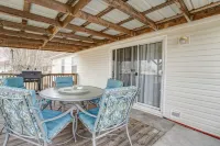 3 bed/2 bath home +office w/ futon with community boat ramp & dock to Weiss Lake