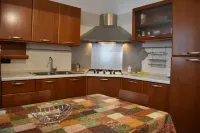 Elegant and Large apartment with free car parking near Venice Hotels in Favaro Veneto