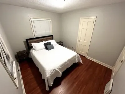 Beautiful Home 5 mins from MSP Airport & MOA