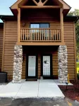 New !!! Cozy , Rustic 2-Bedroom Townhome Near Starved Rock !!!