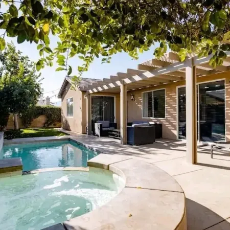 Stylish home with private pool & spa and game room.  Near Festivals & La Quinta.