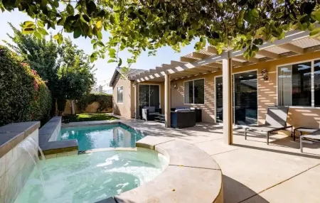 Stylish home with private pool & spa and game room.  Near Festivals & La Quinta.