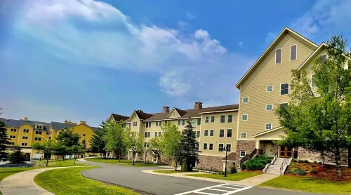 Okemo's Jackson Gore-1 Bedroom Condo /Direct Ski Access. Walk to Pool & hot tubs - 무료 와이파이