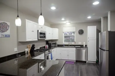 Charming Lancaster Home with Modern Amenities Отели в г. Ланкастер