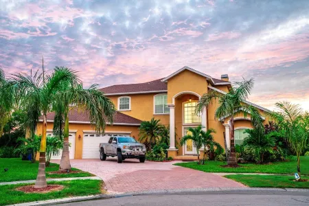 Spacious Luxurious 6Br Villa May Discount 3 King Br 1 Queen Br, 3BT Pet-Friendly Отели в г. Apollo Beach