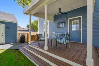Luxury Home Stay Near Historic Downtown McKinney