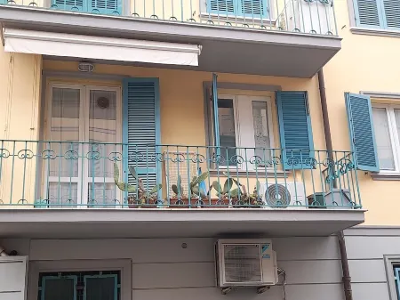 Apartment near the sea with garage