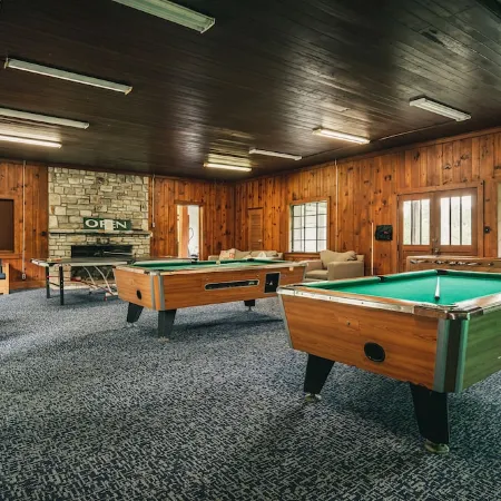 NC Cabin in Bryson City, Near NOC and Hiking! Smokey Mountains