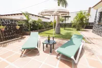 Private villa with heated pool and hot tub in Nerja (Malaga)