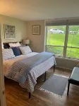 Charming condo on the golf course. 15 min from McCall.  호텔
