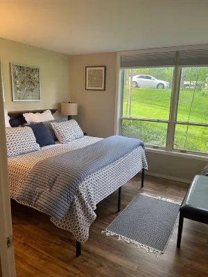 Charming condo on the golf course. 15 min from McCall.